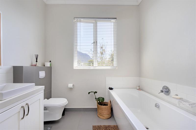 3 Bedroom Property for Sale in Claremont Upper Western Cape